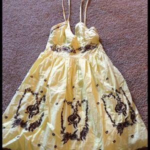 🚫DONATED🚫Yellow & Brown embroidered halter dress