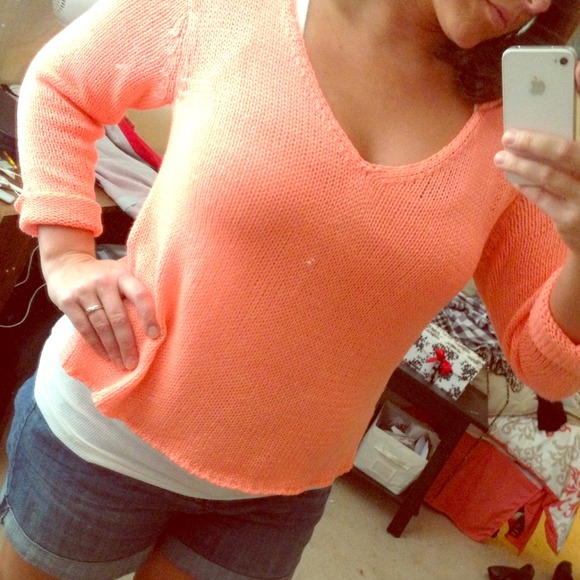 Coral beach sweater