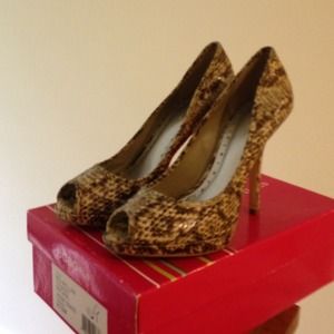 BCBG snake skin peep toe heals