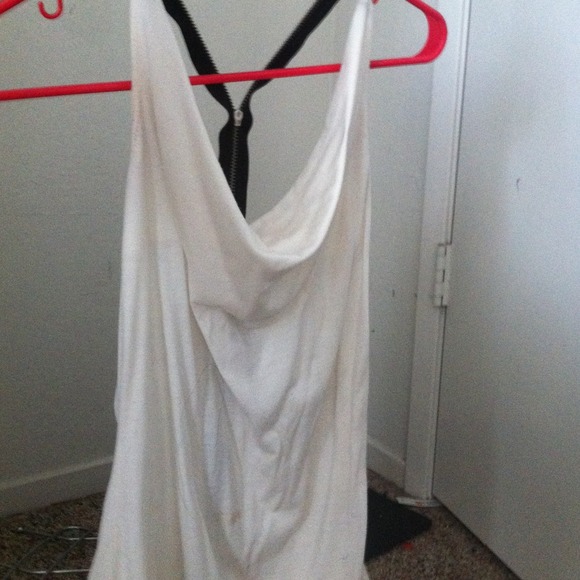 Zipper back top - Picture 2 of 2