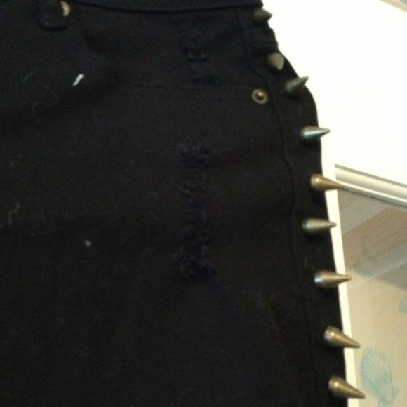 Nwot spiked torn shorts - Picture 3 of 4