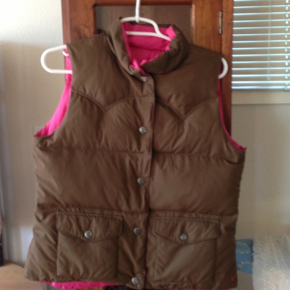 American Eagle reversible puffy vest M