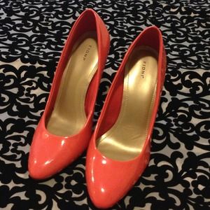 **PRICE REDUCED** Coral/ Orange Heel