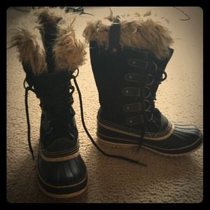 Handcrafted Joan of Arctic Sorel snow boots
