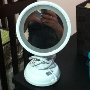 white make up mirror
