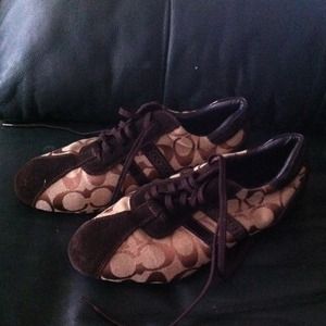 Tan and brown coach shoes size 41