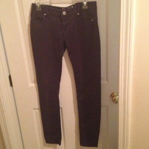 dELIA*s Olivia Navy Low-Rise Jegging