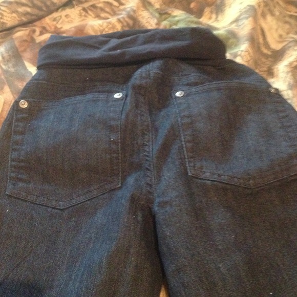 Really nice pair of maternity jeans - Picture 2 of 4