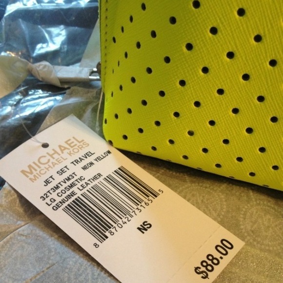 Michael Kors neon yellow cosmetic bag - Picture 4 of 4