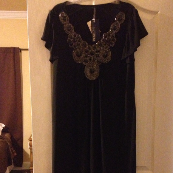 ! SOLD IN BUNDLE!  little black dress! Size 1X
