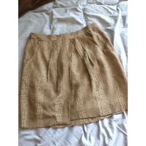 Olive green pencil / mini skirt with pockets!