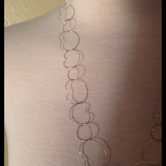 🎀SOLD🎀15" Silver Heart Necklace - Picture 2 of 2