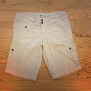 American Eagle Bermuda Shorts