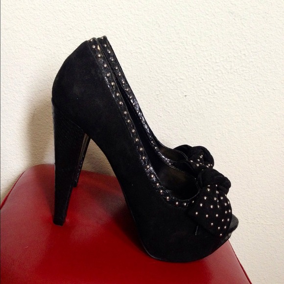 Bakers studded suede pumps