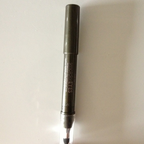 Tarte smolderEYES eyeliner