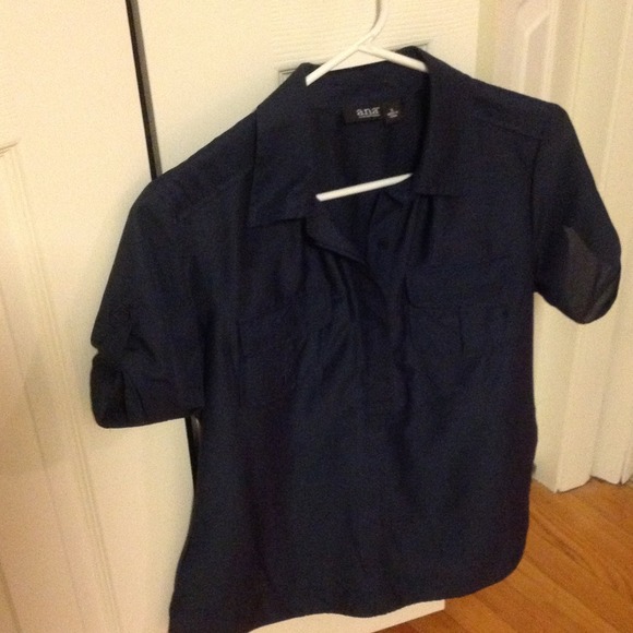 ❌SOLD LOCALLY❌ Navy Blouse - Picture 2 of 3