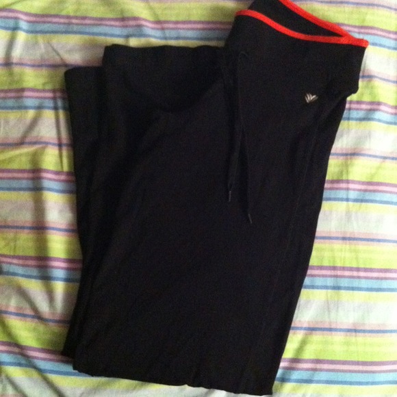 Yoga pants & fleece bundle