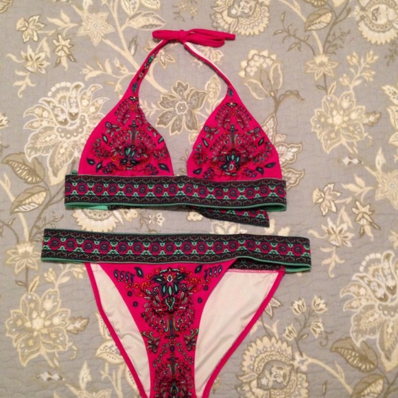 ⭕Sold!⭕Victoria's Secret bikini