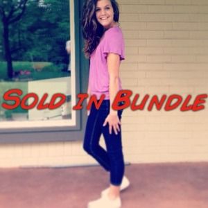 🚫SOLD🚫light purple vneck top💜