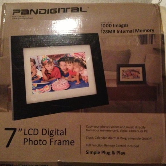 Pandigital 7" LCD digital photo frame