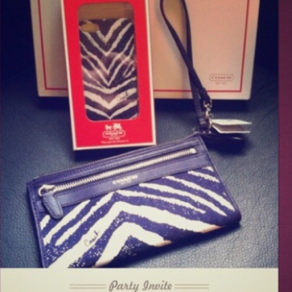 Coach Handbags - Coach Wallet