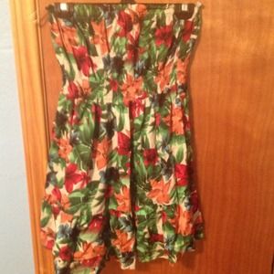 Flowery Strapless Dress from Forever 21