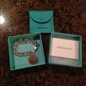 Tiffany &Co. silver round tag charm bracelet