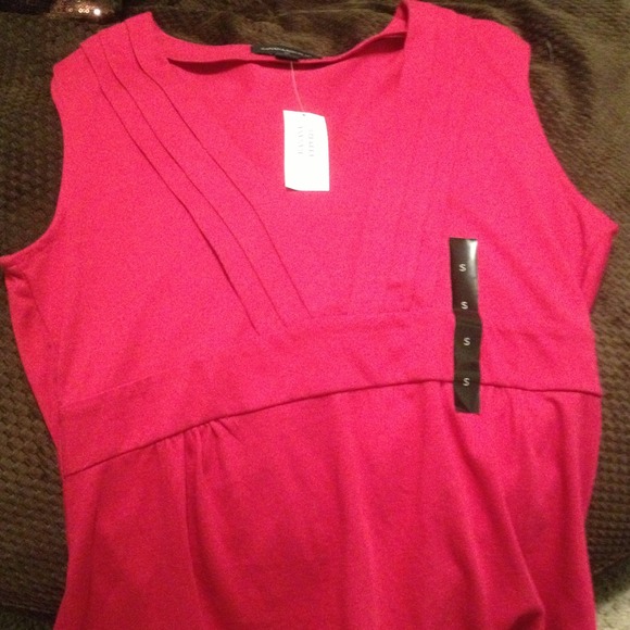 Red NWT Banana Republic tunic