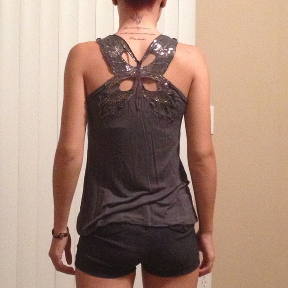 🎀Traded with @ericailana 🎀Kirra tank top