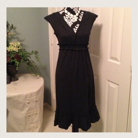 🌹Adorable and comfortable dark gray dress!! - Picture 2 of 4