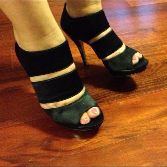 🚫SOLD🚫 Black Nine West shoes - Picture 3 of 3