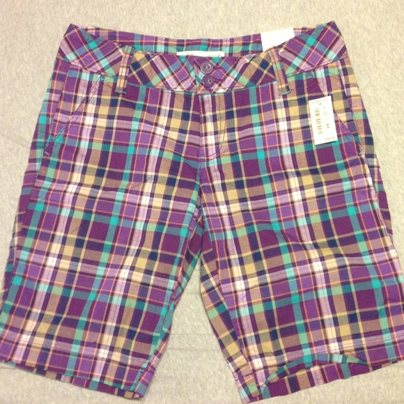 Brand New pair of Aeropostale Bermuda shorts