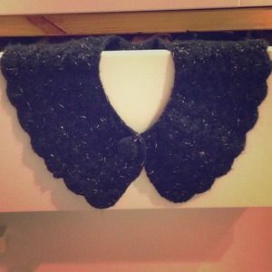 Knit Black Scalloped Collar