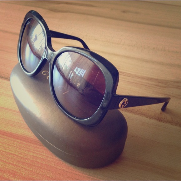 🌺SOLD🌺 Gucci Sunglasses
