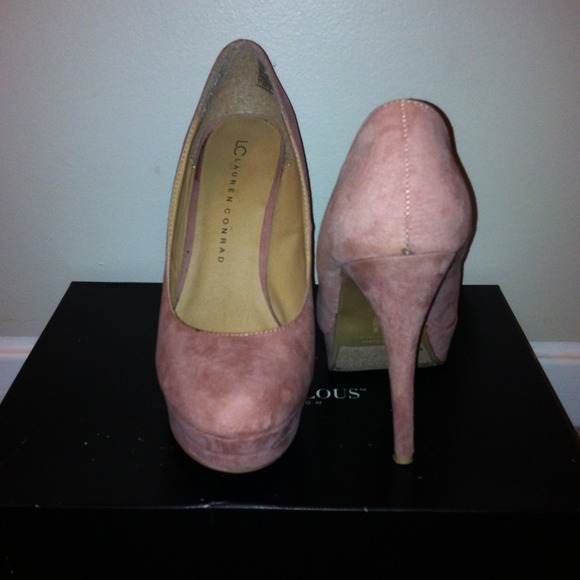 🚫SOLD🚫LC Lauren Conrad Light Pink Heels - Picture 2 of 4