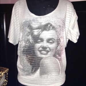 ⛔️ON HOLD ⛔️ Marilyn Monroe shirt