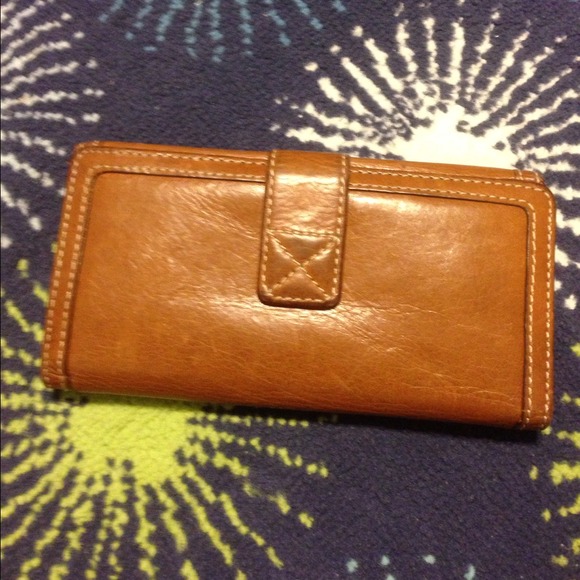 🌺SOLD LOCALLY🌺Authentic MK wallet - Picture 2 of 4