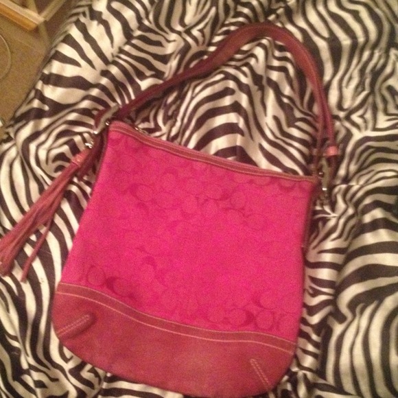 ~Pink coach purse❤ - Picture 2 of 2