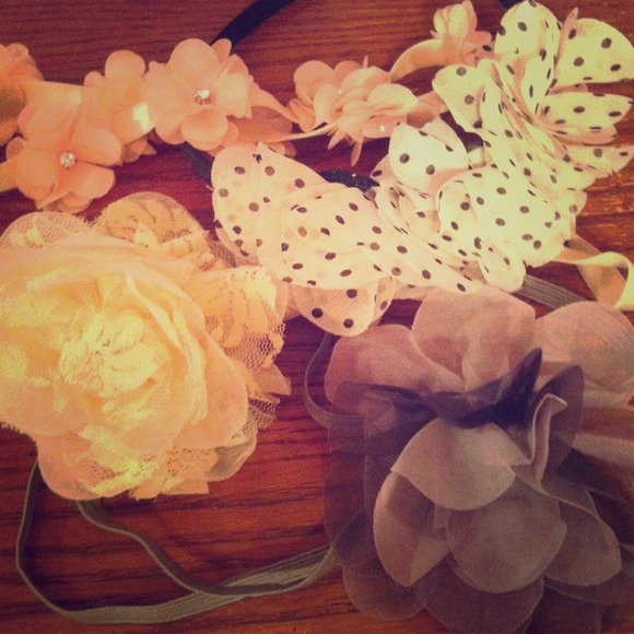 4 cute flower headbands