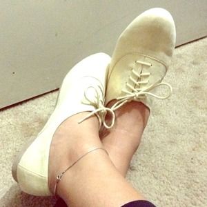 Steve Madden Gold Oxford