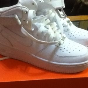 White Nike Air Air Force 1