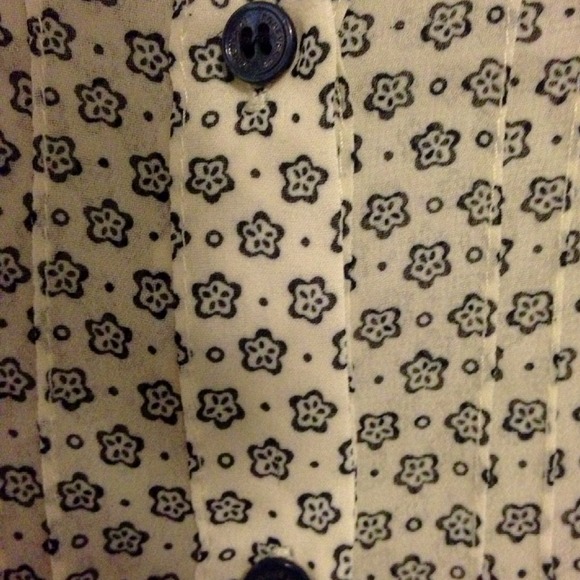 Flower print shirt - Picture 4 of 4