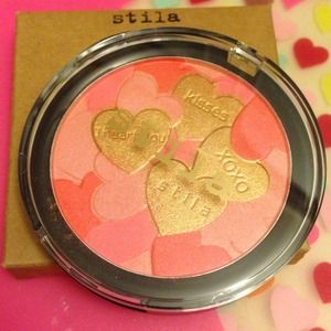💞Stila Make Me Blush *New in box*💞