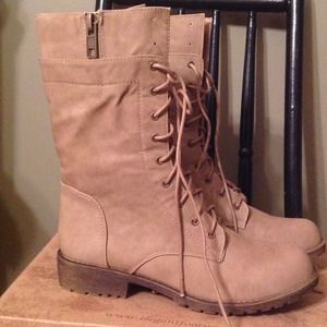 HOLD BUNDLE FOR @griselda_