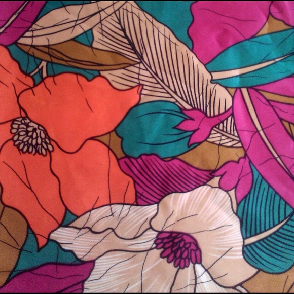 Silky flower scarf or cover up - Picture 2 of 2