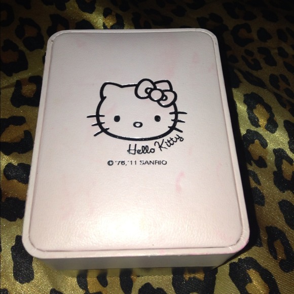 Hello kitty watch - Picture 2 of 3