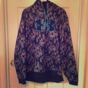 RESERVED-Men's XL Under Armour hoodie