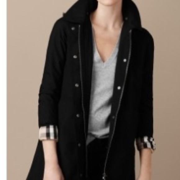 Burberry Single Breasted Hooded Raincoat