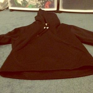Black Under Armour Sweatshirt