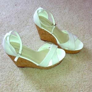 White wedges